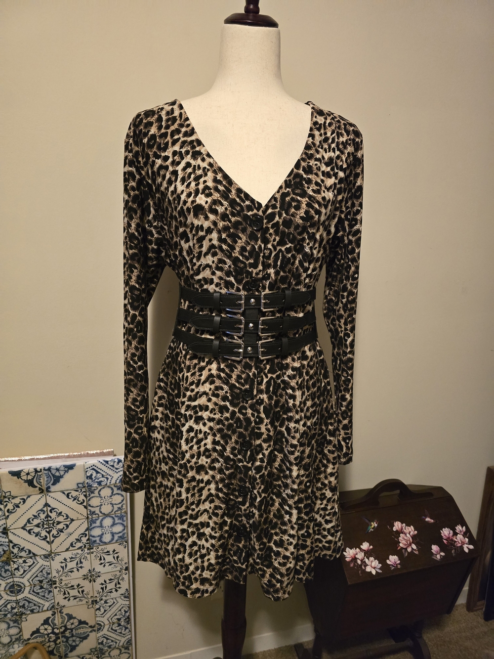 Yelete Leopard Print V-Neck Long Sleeve Dress in Black and Tan Sz 2XL